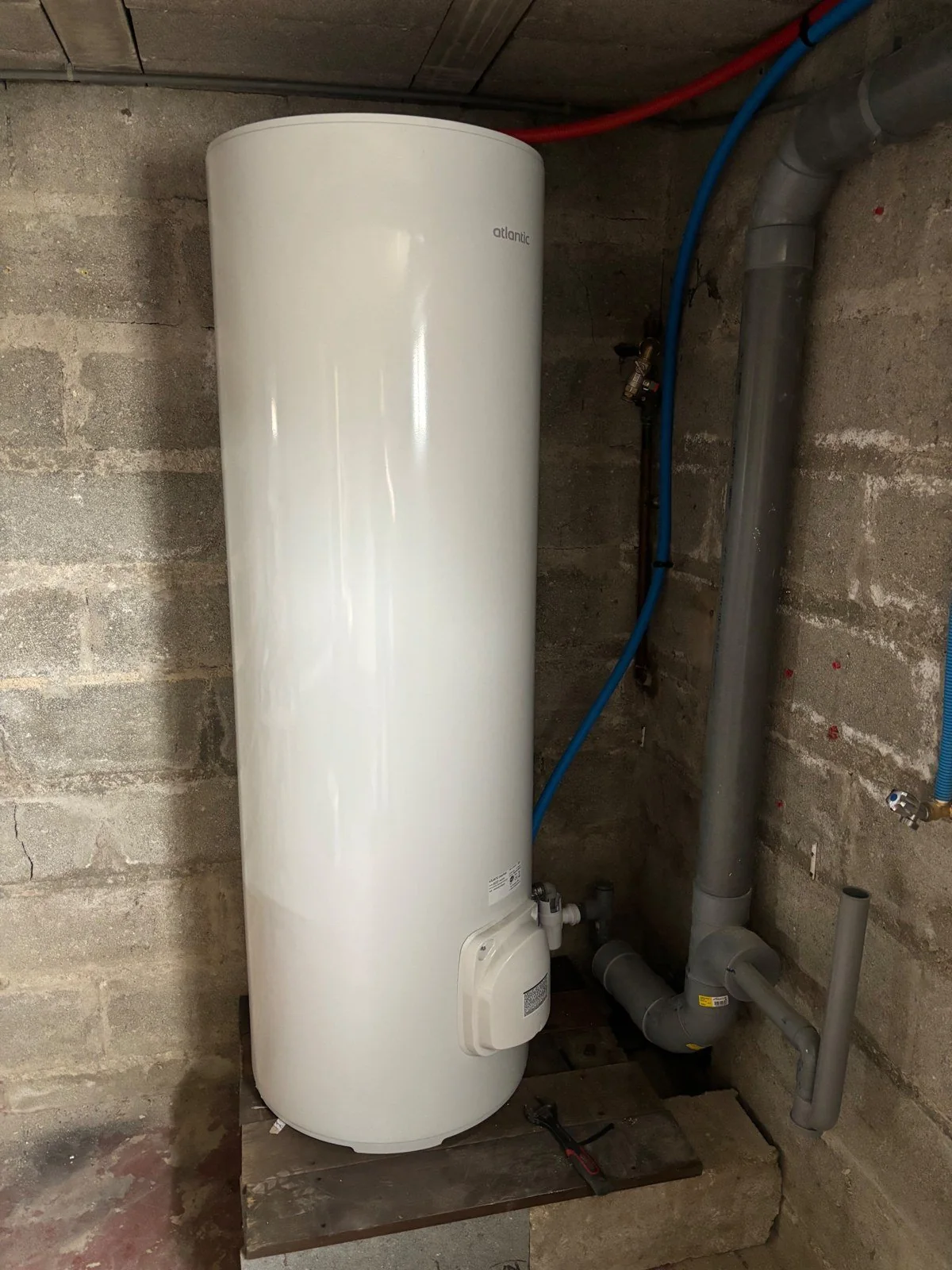 Remplacement d’un chauffe-eau électrique rue du Chapeau Rouge à Sannois
